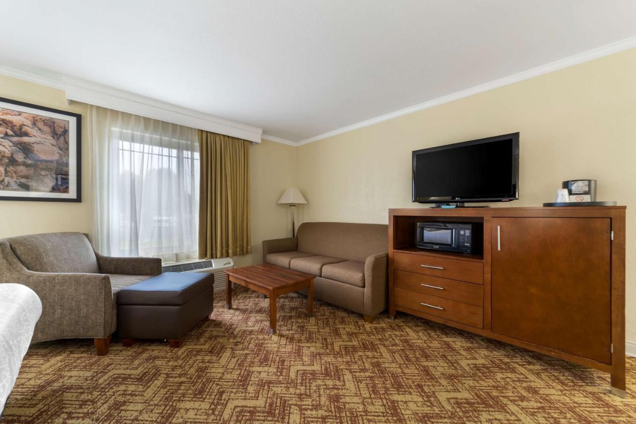 Best Western Plus Northwoods Inn Crescent City Exteriér fotografie