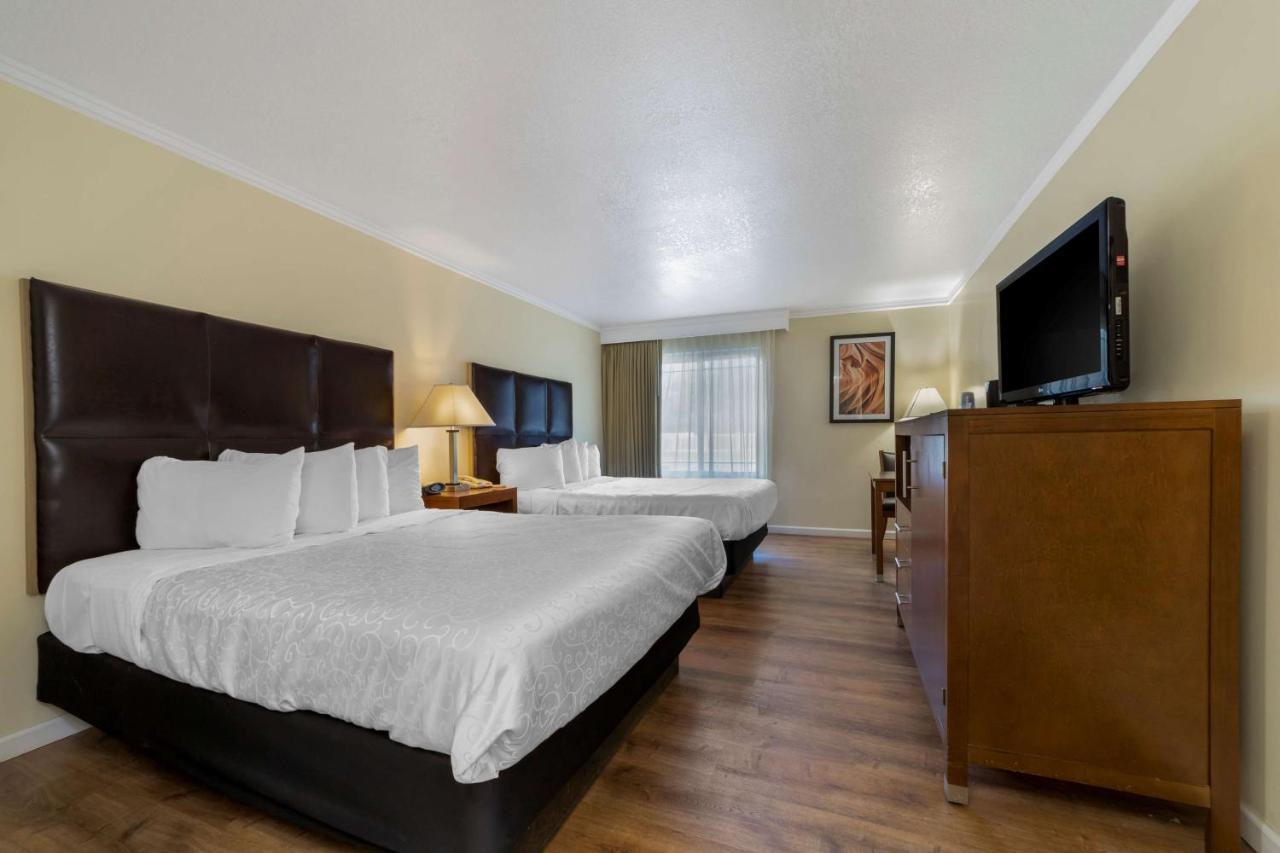 Best Western Plus Northwoods Inn Crescent City Exteriér fotografie